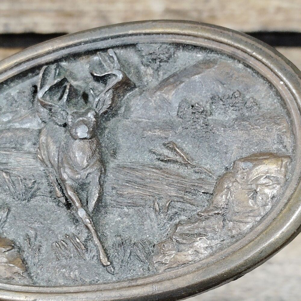Vintage Brass Belt Buckle Bergamot Hunting White Tail Deer 3D Wildlife Scene USA - Picture 3 of 9